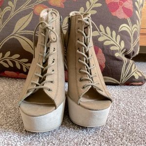 Steve Madden wedge peep toe